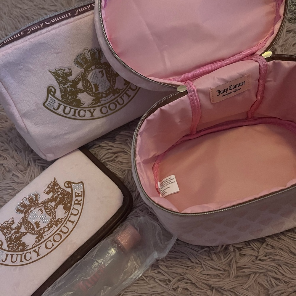 Juicy Couture Pink and Brown Cosmetic Bag 4 Piece Toiletry Set